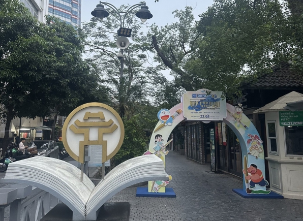 BÚT KÝ ĐỜI VÀ NGHỀ