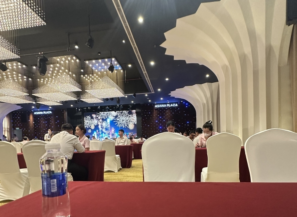 KHI LUẬT SƯ CŨNG BỊ “LÙA GÀ”