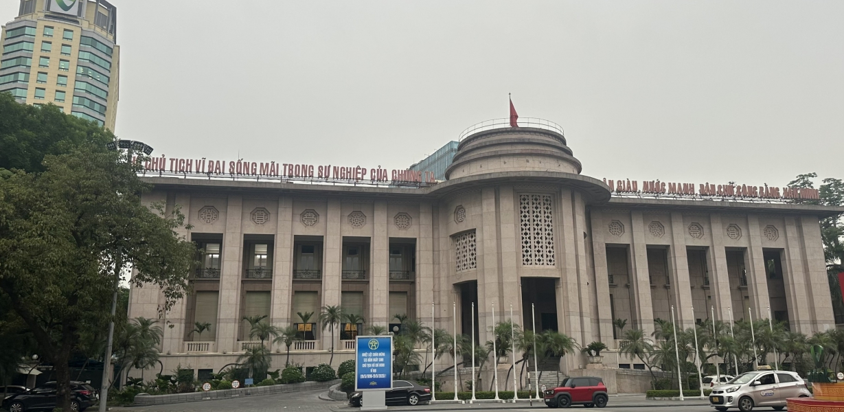 “Chủ sở hữu hưởng lợi” (beneficial owner)