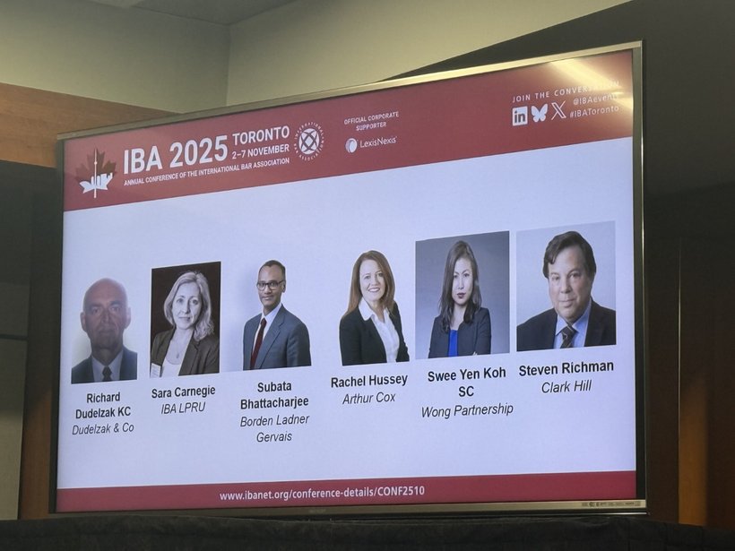 Luật sư điều hành và các diễn giả phiên chuyên đề sáng ngày 04/11/2025.